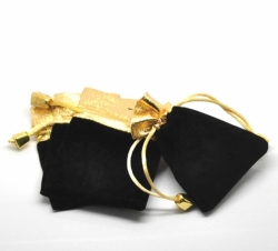 Elegantné semišové darčekové vrecko Black & Gold
